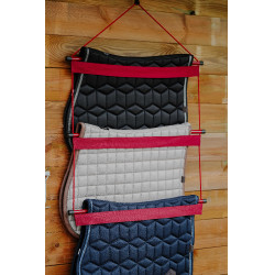 Trapvormige display voor Hippotonic deken Bordeaux Trapvormige display voor Hippotonic deken Bordeaux