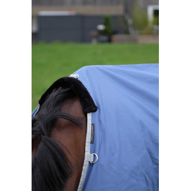 Couverture Equithème Tyrex 600D recyclée Bleu marine Couverture Equithème Tyrex 600D recyclée Bleu marine