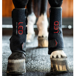 Guêtres de thérapie Horseware par lumière rouge LED Noir / noir