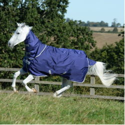 Bucas Atlantic Exclusive 150g deken met halsstuk Marine / blauw