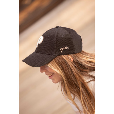 Pénélope Suzanna pet Zwart