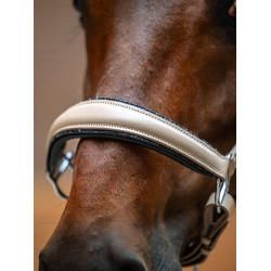 Equestrian Stockholm anatomisch glinsterend lederen halster Zandkleurig Beige Equestrian Stockholm anatomisch glinsterend lederen halster Zandkleurig Beige