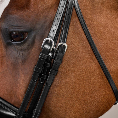 Bride Muserolle Large Mat Working By Dy'on Noir