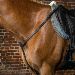 Collier De Chasse D Collection by Dy'on Noir Collier De Chasse D Collection by Dy'on Noir