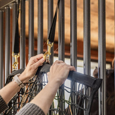 Filet à foin Carré avec aide au remplissage Grooming Deluxe