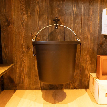 Porte Seau à visser mat Grooming Deluxe Porte Seau à visser mat Grooming Deluxe