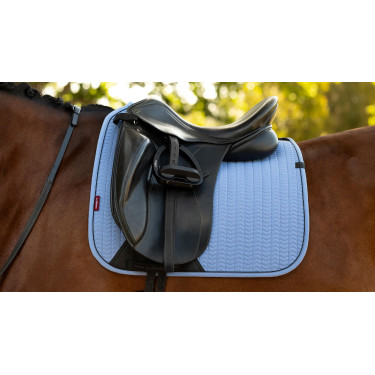 Tapis de dressage LeMieux Essence Square Powder blue Bleu Tapis de dressage LeMieux Essence Square Powder blue Bleu