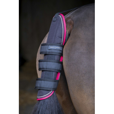 Staartbeschermer Equithème Tyrex 1200D Zwart / framboos Staartbeschermer Equithème Tyrex 1200D Zwart / framboos