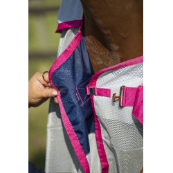 Couverture anti-mouches Bucas Buzz-Off Rain avec couvre-cou Bleu blossom Couverture anti-mouches Bucas Buzz-Off Rain avec couvre-cou Bleu blossom