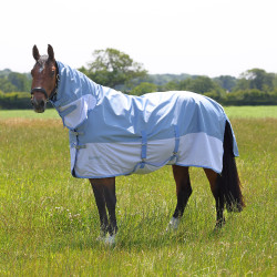 Couverture anti-mouches imperméable Shires Tempest Original Bleu pâle