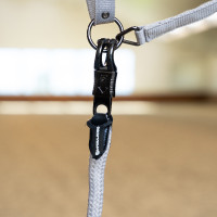 Longe d'attache Imperial Riding Laura anti-panique Sable gris Longe d'attache Imperial Riding Laura anti-panique Sable gris