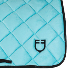 Tapis de saut Equestro avec logo en daim Ciel Bleu