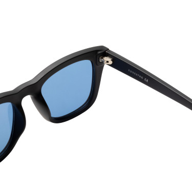 Lunettes de soleil de sport Equestro polarisées modèle Solana Noir mat / bleu Lunettes de soleil de sport Equestro polarisées modèle Solana Noir mat / bleu