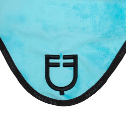 Bonnet modèle GP Equestro avec logo en daim Ciel Bleu Bonnet modèle GP Equestro avec logo en daim Ciel Bleu