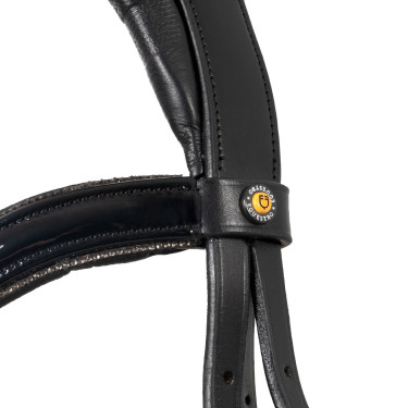Equestro gebogen hoofdstel met voorgevormde voorkant Zwart Equestro gebogen hoofdstel met voorgevormde voorkant Zwart