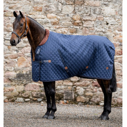 Couverture de box Signature 200g Horseware Marine / marron / argent Bleu marine Couverture de box Signature 200g Horseware Marine / marron / argent Bleu marine