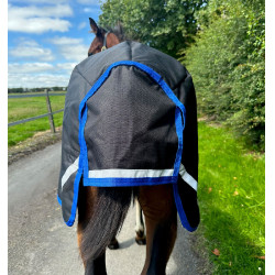 Couverture Horseware Amigo Ripstop 900D Poulain Turnout 50g Noir / bleu classique