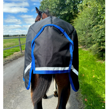 Couverture Horseware Amigo Ripstop 900D Poulain Turnout 200g Noir / bleu classique
