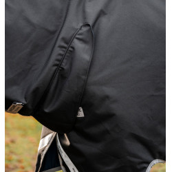Couverture Horseware Amigo 1200D Integrated Turnout 0g Noir / gris titane / argent Couverture Horseware Amigo 1200D Integrated Turnout 0g Noir / gris titane / argent