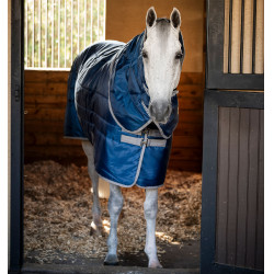 Couverture d'écurie Horseware Amigo Ripstop Insulator Plus Poney 200g Marine / gris titanium Bleu marine Couverture d'écurie Horseware Amigo Ripstop Insulator Plus Poney 200g Marine / gris titanium Bleu marine