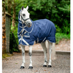 Couverture Horseware Rhino Plus Poney Turnout 100g 1000D Noir / gris titane / bleu classique Couverture Horseware Rhino Plus Poney Turnout 100g 1000D Noir / gris titane / bleu classique