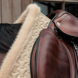 Tapis équitation faux mouton Kentucky Plaited