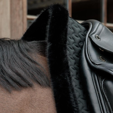 Kentucky Plaited zadeldek van imitatiebont Zwart Kentucky Plaited zadeldek van imitatiebont Zwart