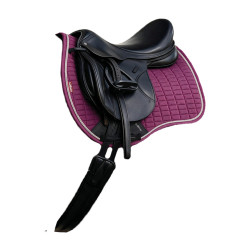 LeMieux Reflective Suede Mixte GP Square Zadeldek Braambes Bordeaux LeMieux Reflective Suede Mixte GP Square Zadeldek Braambes Bordeaux