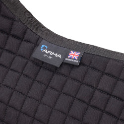 Tapis de selle de dressage coton Deluxe Shires Arma Noir