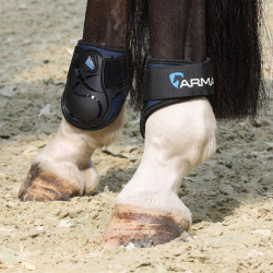 Protège-boulets équitation Shires Arma Carbon | Cheval Protège-boulets équitation Shires Arma Carbon | Cheval