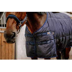 Couverture d’écurie cheval Equithème 600D 3 Layers Couverture d’écurie cheval Equithème 600D 3 Layers