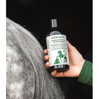 Paardenshampoo met actieve kool – KERALIT Schimmelschwarz
