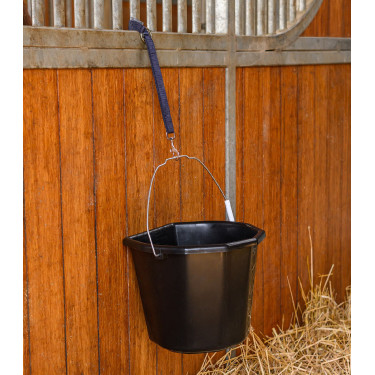 Seau d’écurie 20L robuste pour chevaux