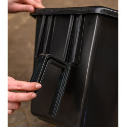 Seau d’écurie 20L robuste pour chevaux