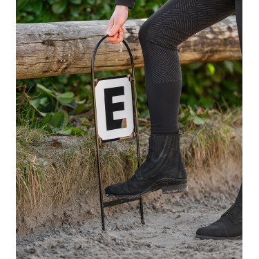 Lettres d'équitation à planter pour carrière 20x60 m Lettres d'équitation à planter pour carrière 20x60 m