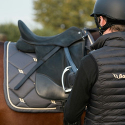 Tapis de Selle Dressage Night Collection Back On Track Gris