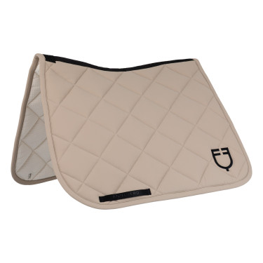 Tapis de dressage matelassé à losanges avec logo brodé Equestro Tapis de dressage matelassé à losanges avec logo brodé Equestro