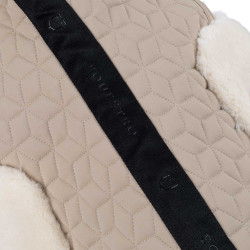 Amortisseur en tissu technique et mouton avec matelassage en cubes Equestro Cobblestone / blanc antique Amortisseur en tissu technique et mouton avec matelassage en cubes Equestro Cobblestone / blanc antique