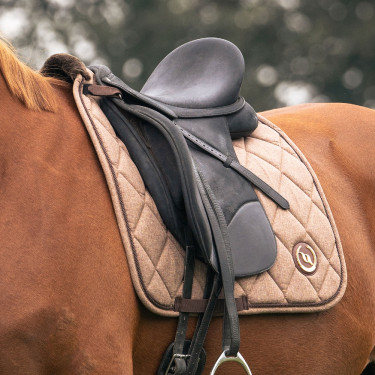 Tapis de selle de dressage Back on Track Haze Collection Tapis de selle de dressage Back on Track Haze Collection