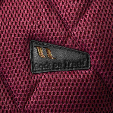 Tapis De Selle Airflow 3D Mesh Dressage Back on Track Bordeaux Tapis De Selle Airflow 3D Mesh Dressage Back on Track Bordeaux