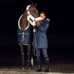 Couverture d'écurie B Vertigo Theo 150 g Bleu marine foncé Couverture d'écurie B Vertigo Theo 150 g Bleu marine foncé